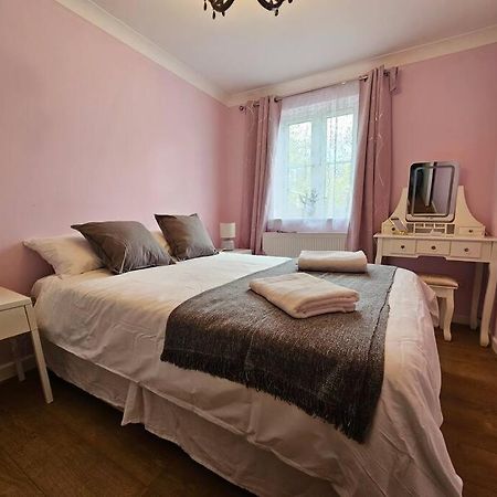 شقة Lovely Flat Close To Shepherd'S Bush لندن المظهر الخارجي الصورة